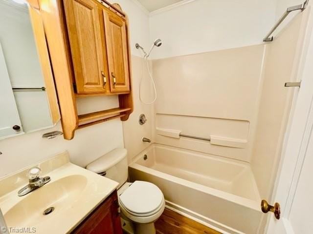 2718 Robin Hood Dr - Photo 3 of 15