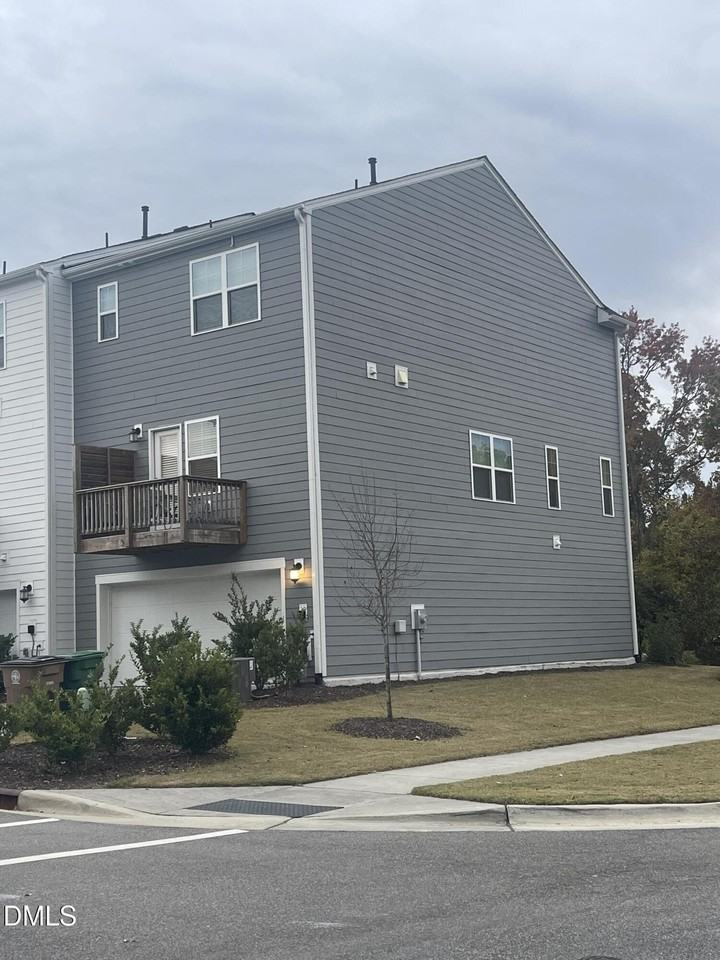 616 Hortons Creek Rd - Photo 3 of 11