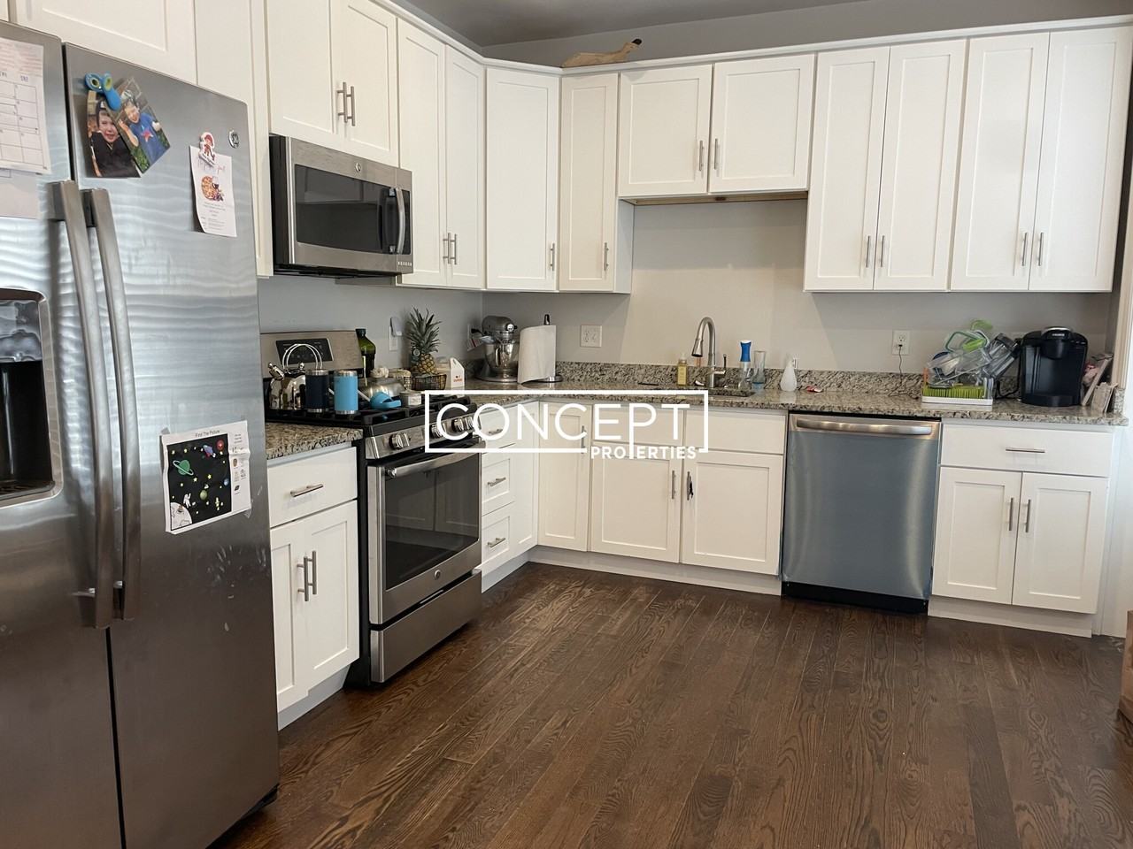 2045 Beacon St #2TS - Photo 3 of 24