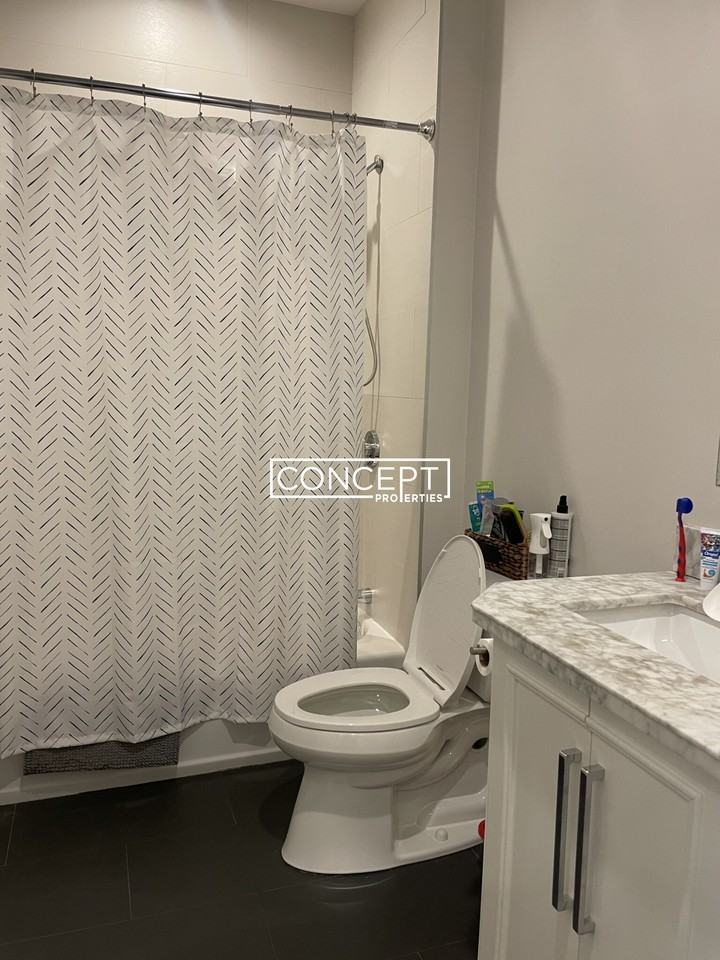 2045 Beacon St #2TS - Photo 6 of 24