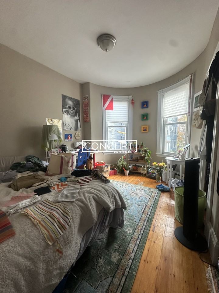 13A Sachem St #2 - Photo 3 of 11