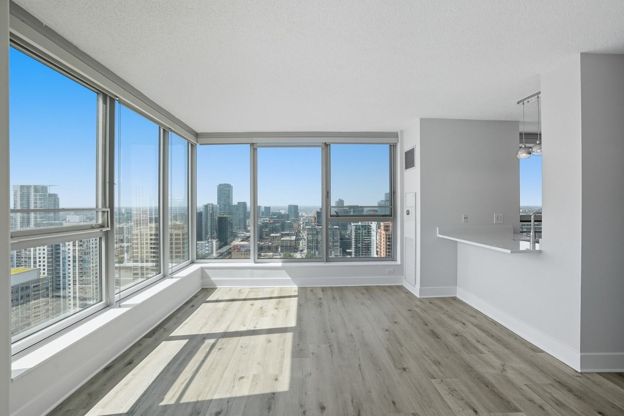 300 N Canal St #2-2 - Photo 2 of 32