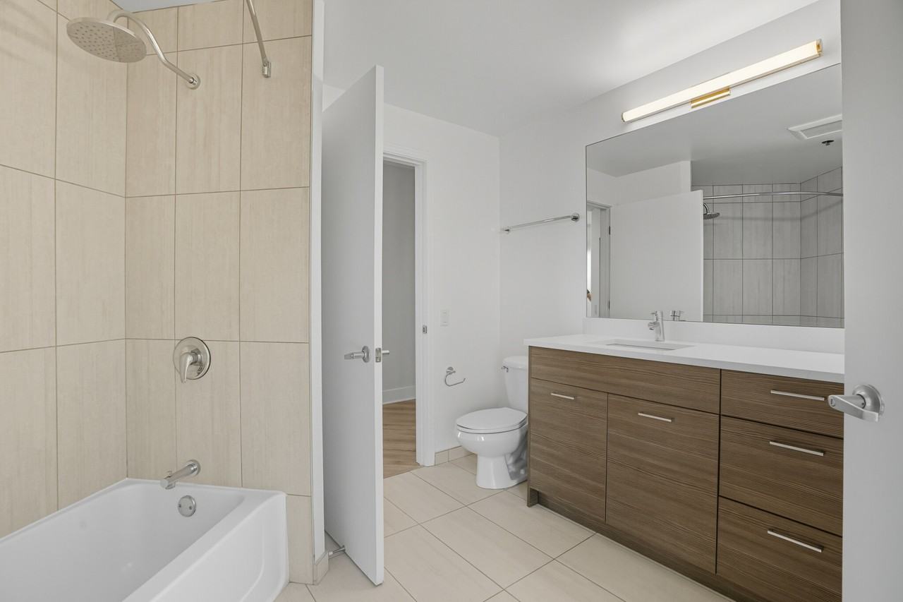 300 N Canal St #2-2 - Photo 7 of 32