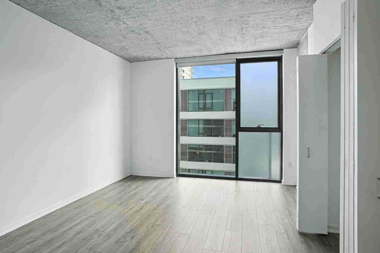 1333 S Wabash Ave #1-1DEN - Photo 5 of 20