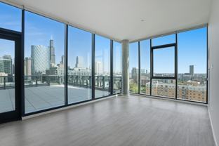 939 W Washington Blvd #3-2PH - Photo 1 of 1