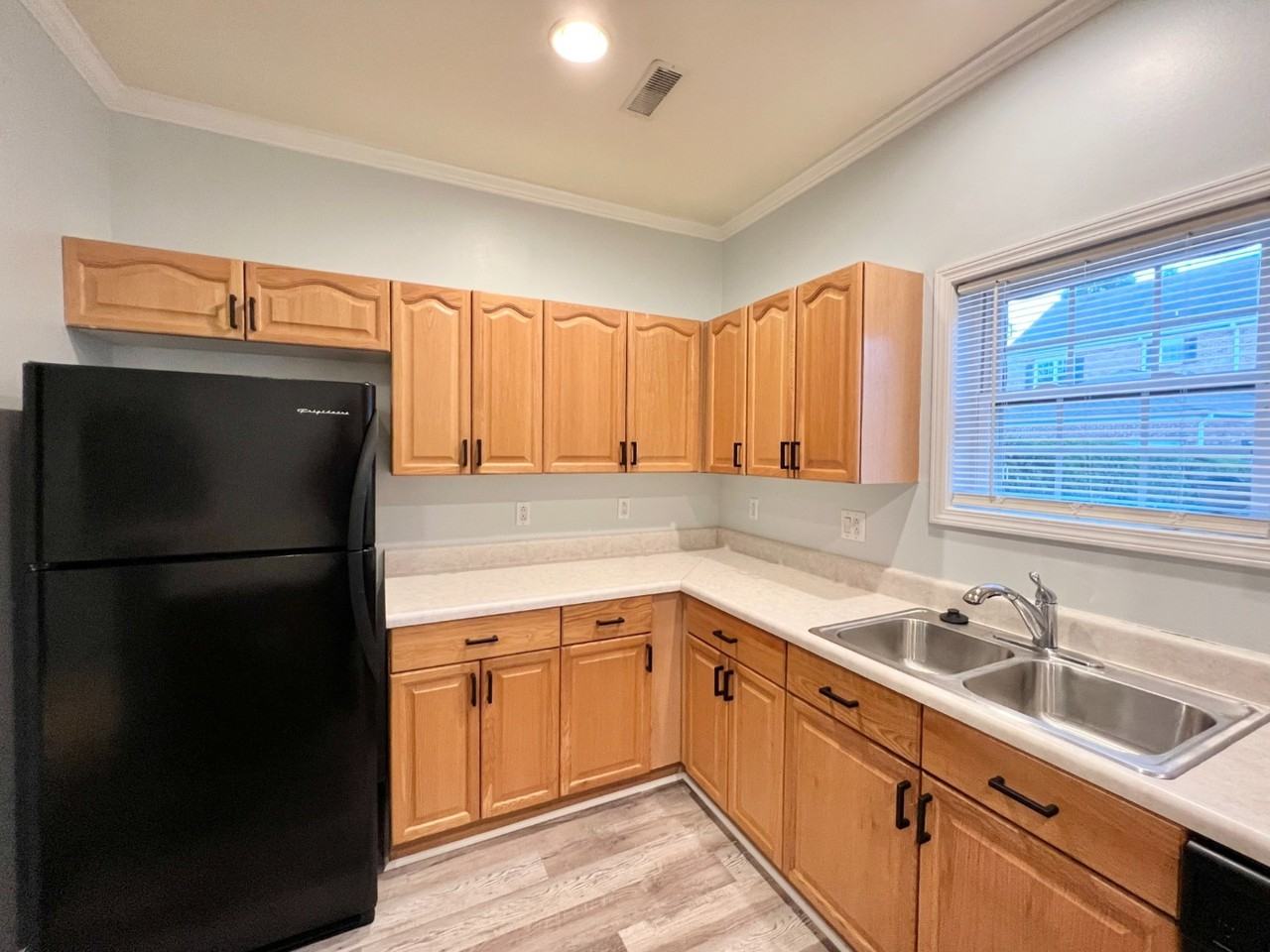 7014 Elm Hill Ct - Photo 7 of 20