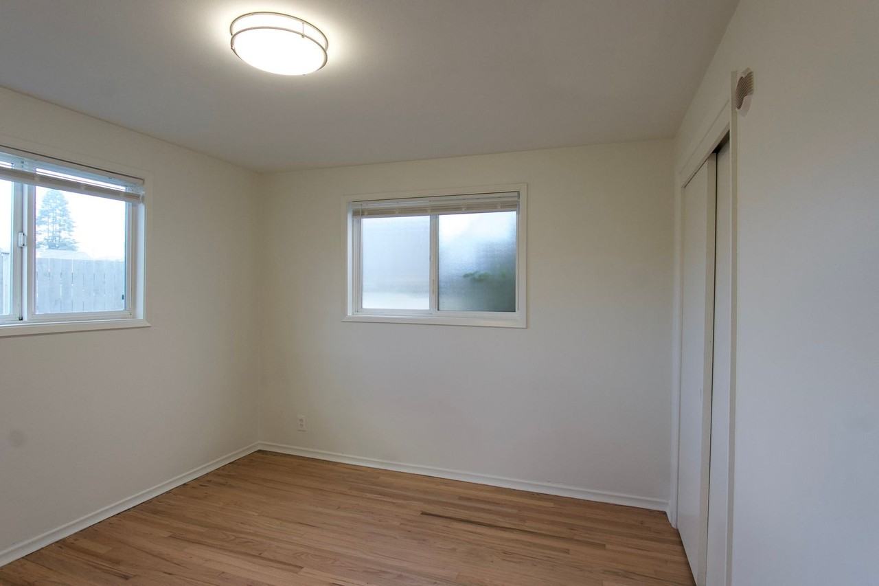 Rail Apartments - Photo 6 of 17