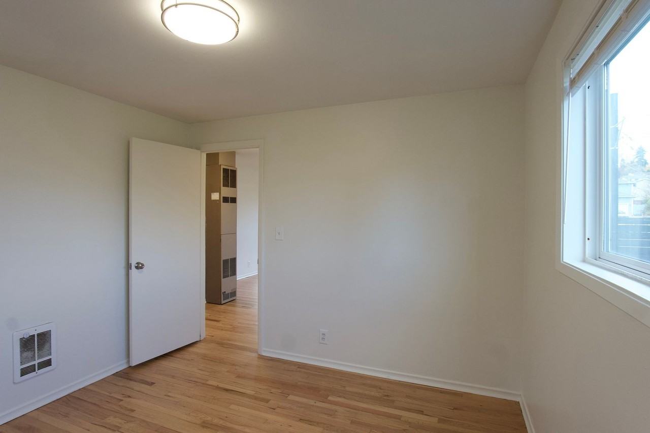 Rail Apartments - Photo 7 of 17