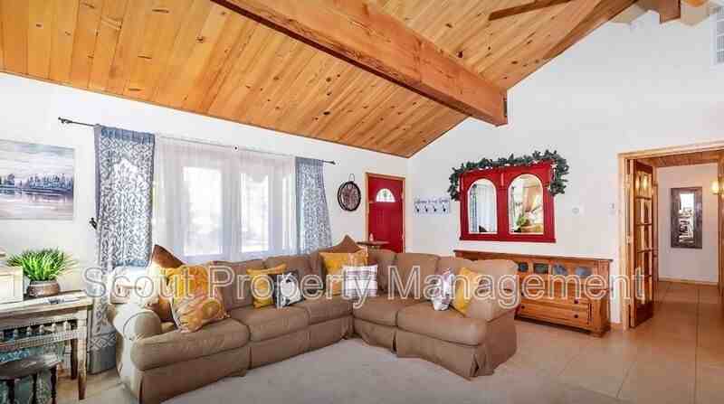 199 Oriole Dr - Photo 4 of 33