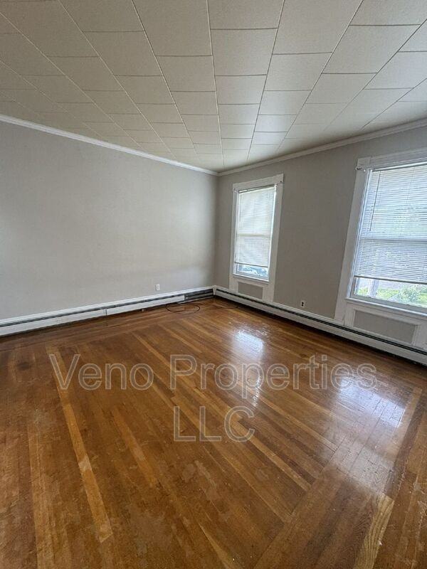 1850 8th Ave #2 - Photo 7 of 20