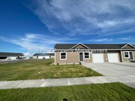 featured image of 5844 Wildrose Ave