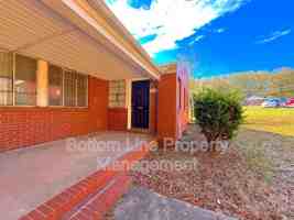 featured image of 3021 Marlborough Rd