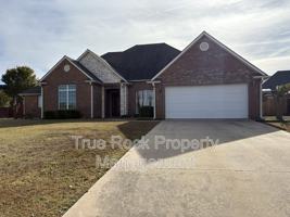 featured image of 817 Cypress Dr
