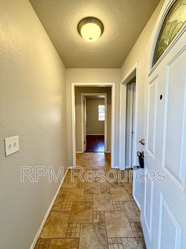 8120 Nw 29th St - Photo 5 of 23