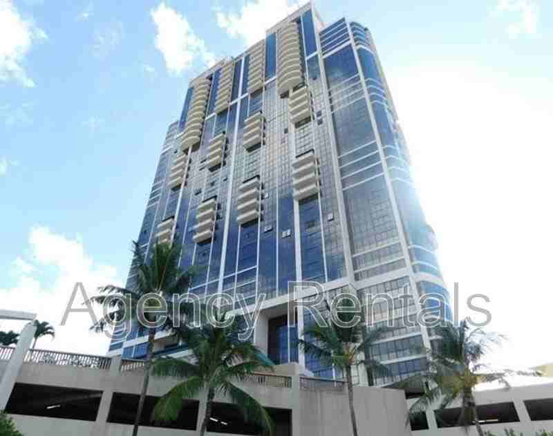 600 Queen St