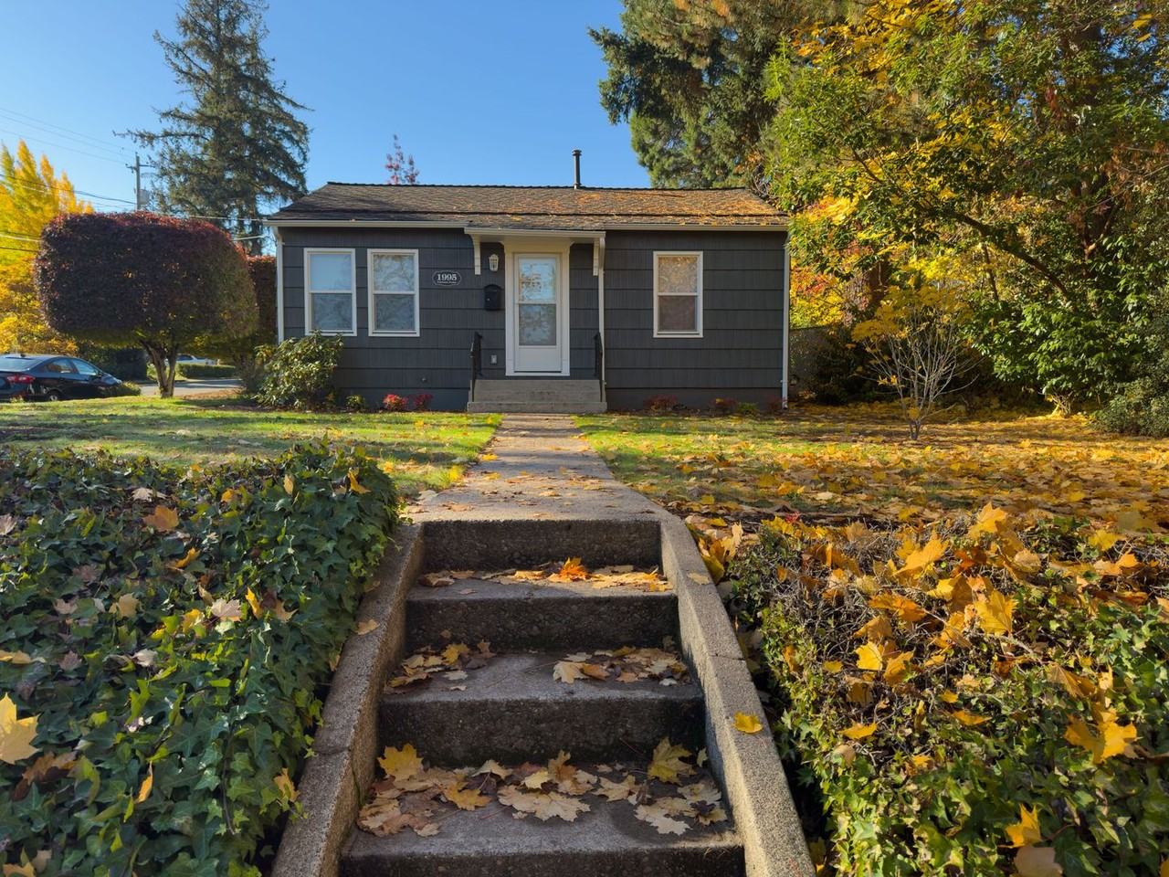 1995 Fairmount Ave S - Photo 2 of 27