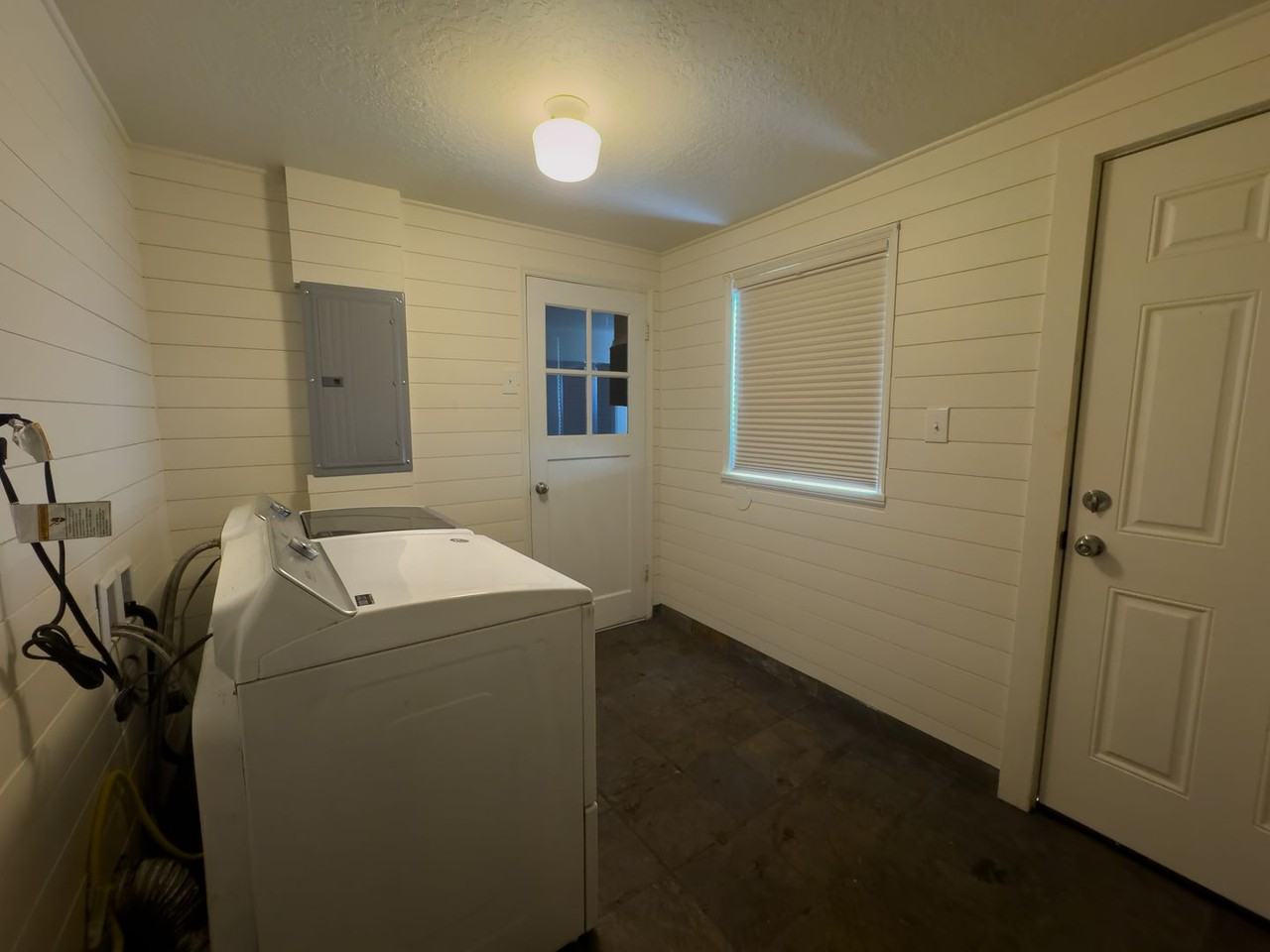 1995 Fairmount Ave S - Photo 4 of 27