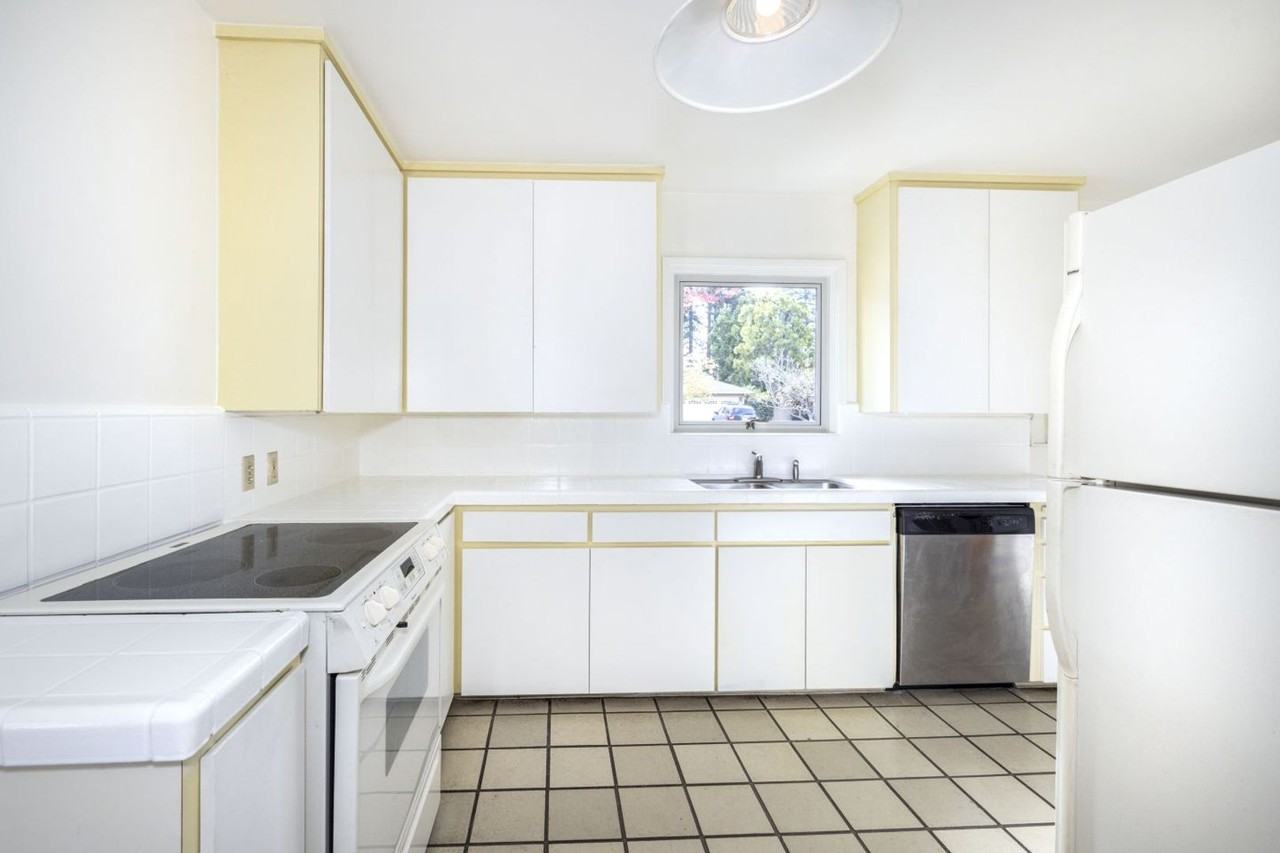4287 Pomona Ave - Photo 5 of 15