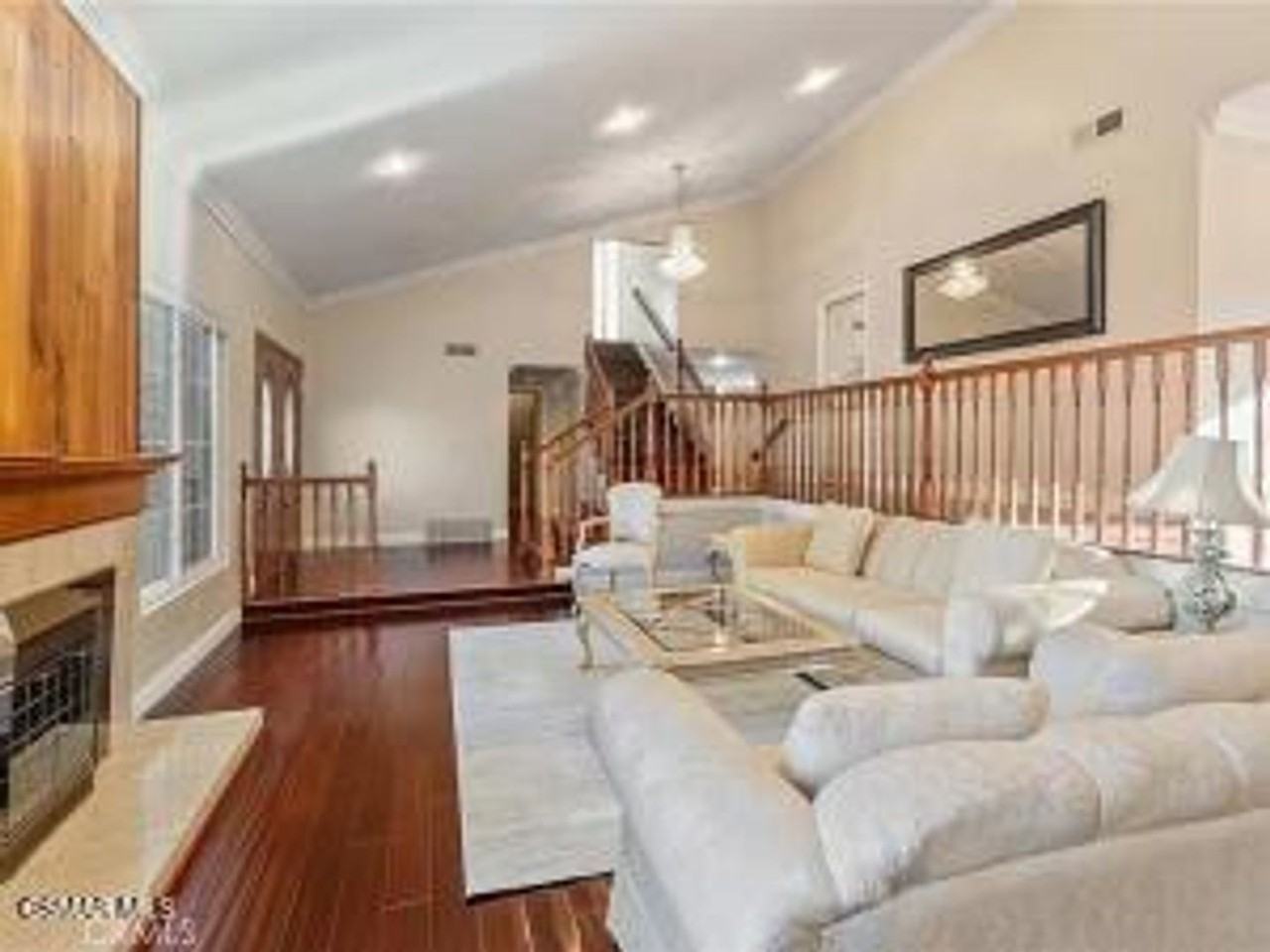 1885 Fallview Rd - Photo 6 of 24