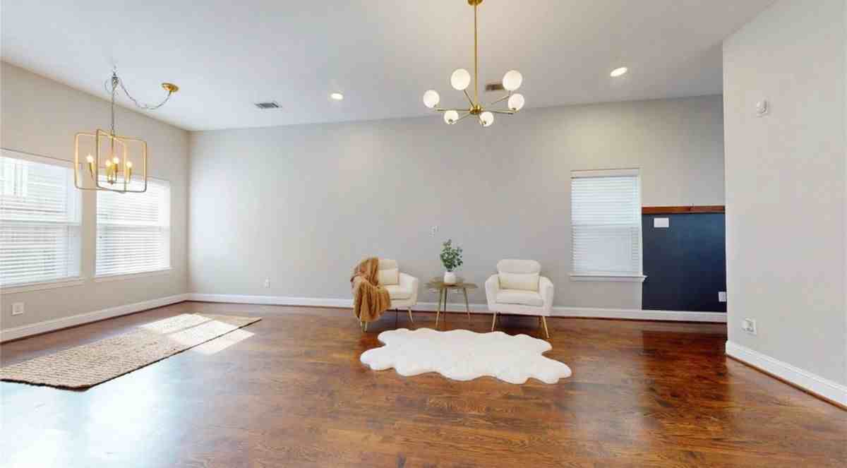 5430 Camaguey St - Photo 5 of 41