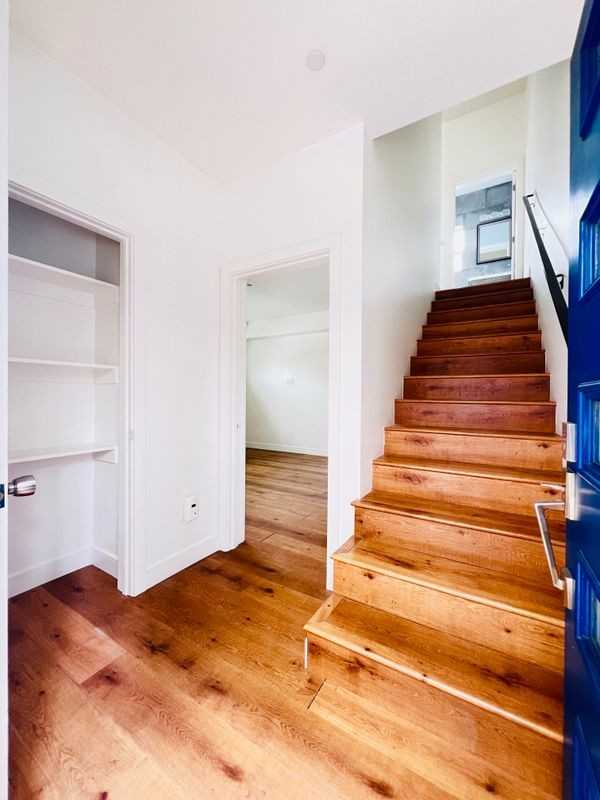 1718 Miramar St - Photo 3 of 37