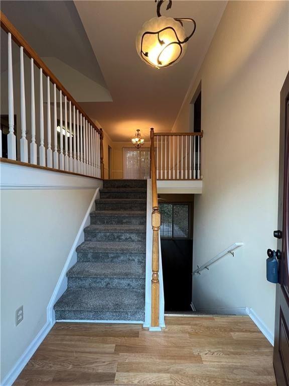 2705 Waymar Dr Sw - Photo 2 of 28