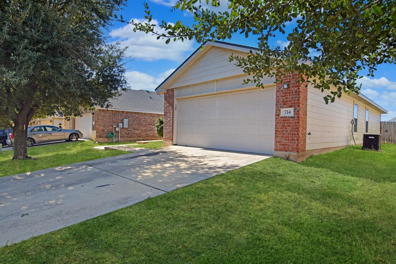 714 Sugar Brook Dr - Photo 2 of 20