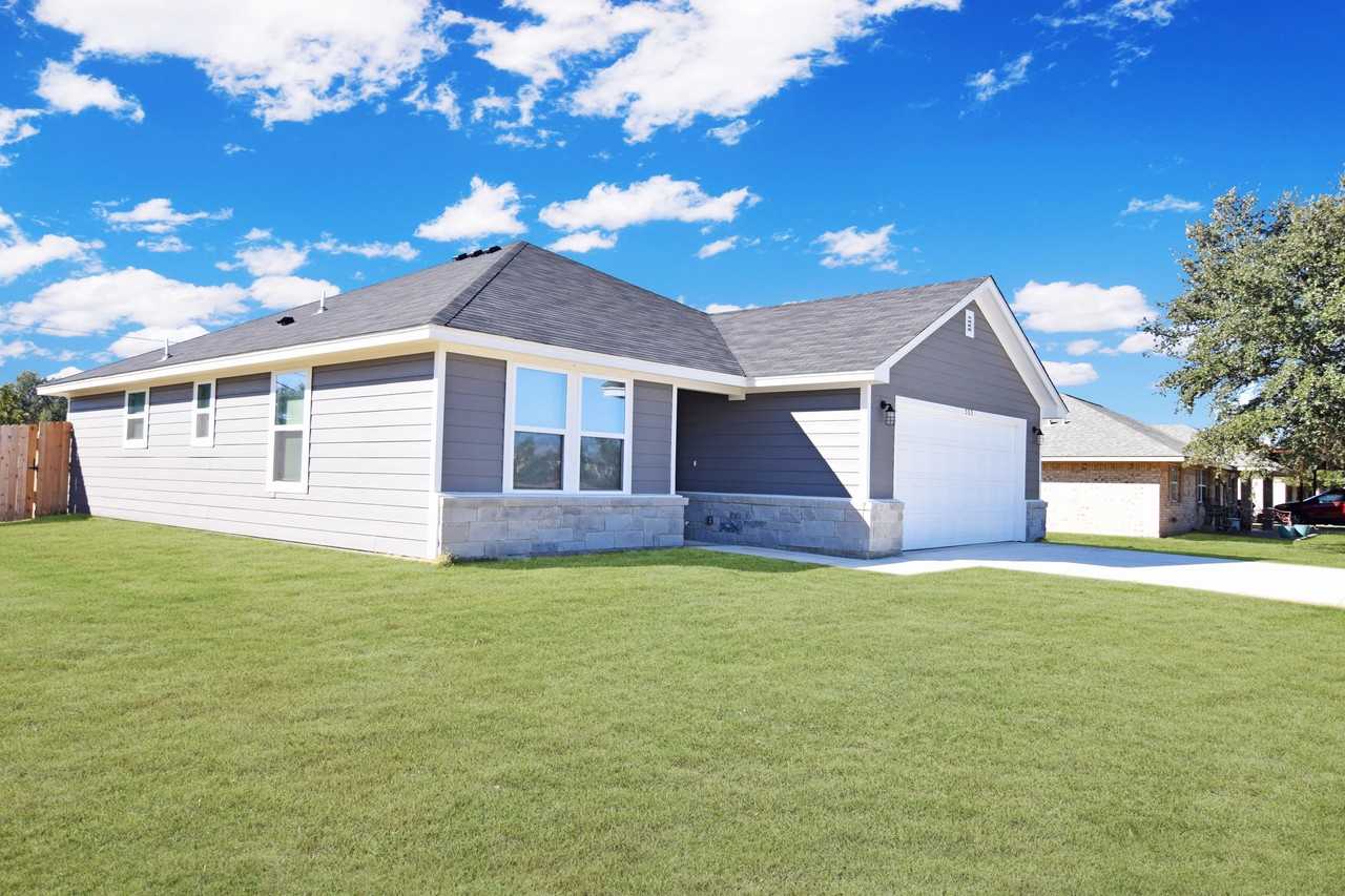 505 Harper Street - Photo 3 of 17