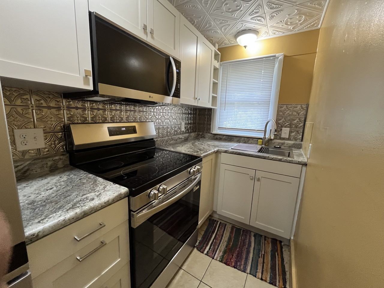 2827 Mason Blvd - Photo 2 of 12