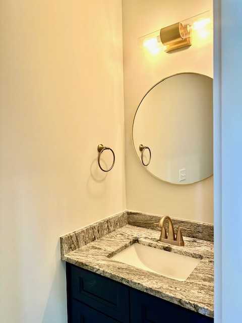 110 Justice St - Photo 4 of 26