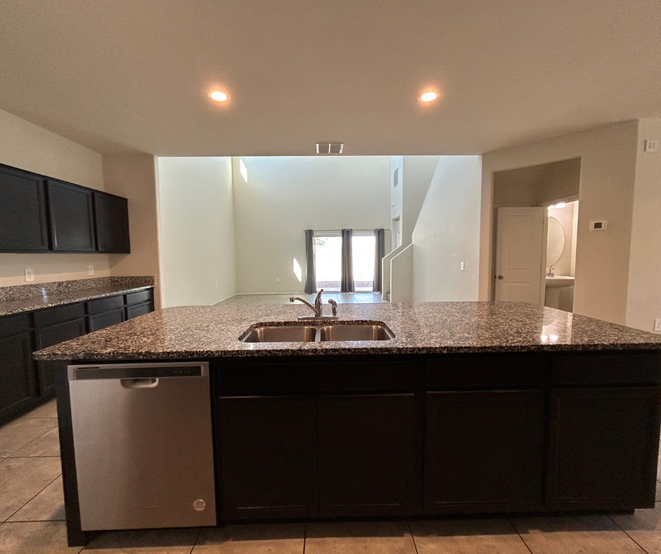 18906 Woodlands Avenue - Photo 7 of 24