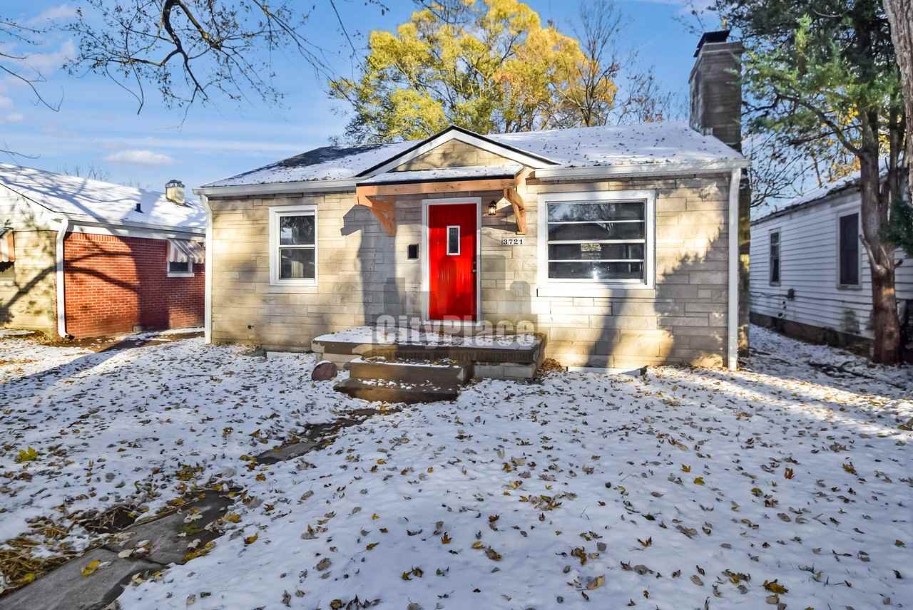 3721 Kinnear Avenue - Photo 4 of 23