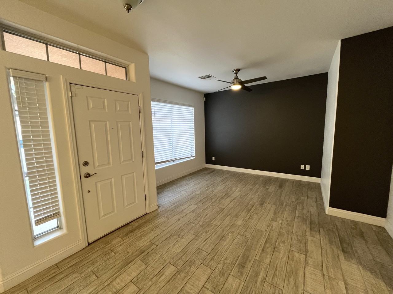 1604 Wolf Canyon Ct - Photo 4 of 42