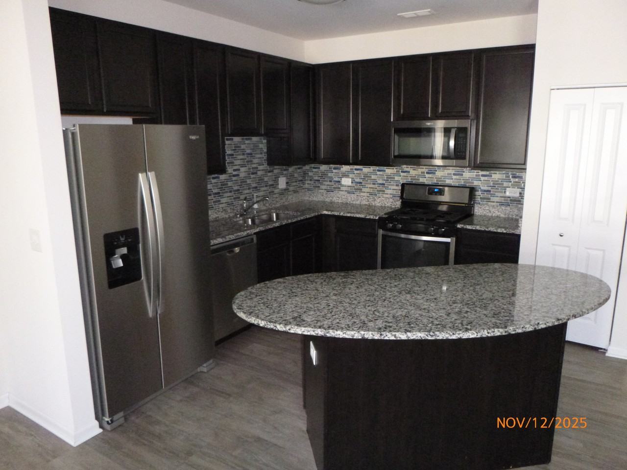 810 Four Seasons Blvd - Photo 5 of 18