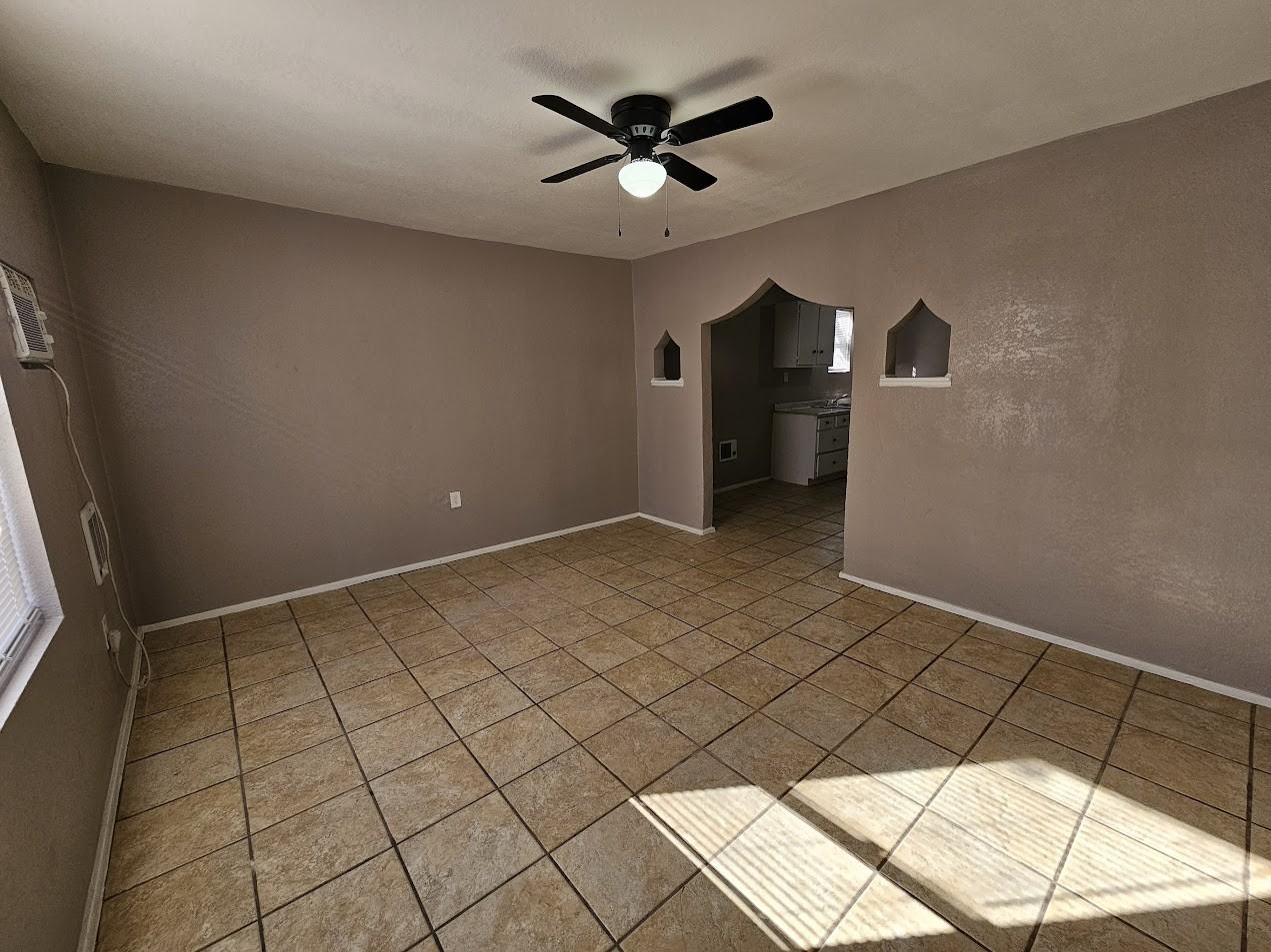 25 Southeast 44th Street - Photo 2 of 17