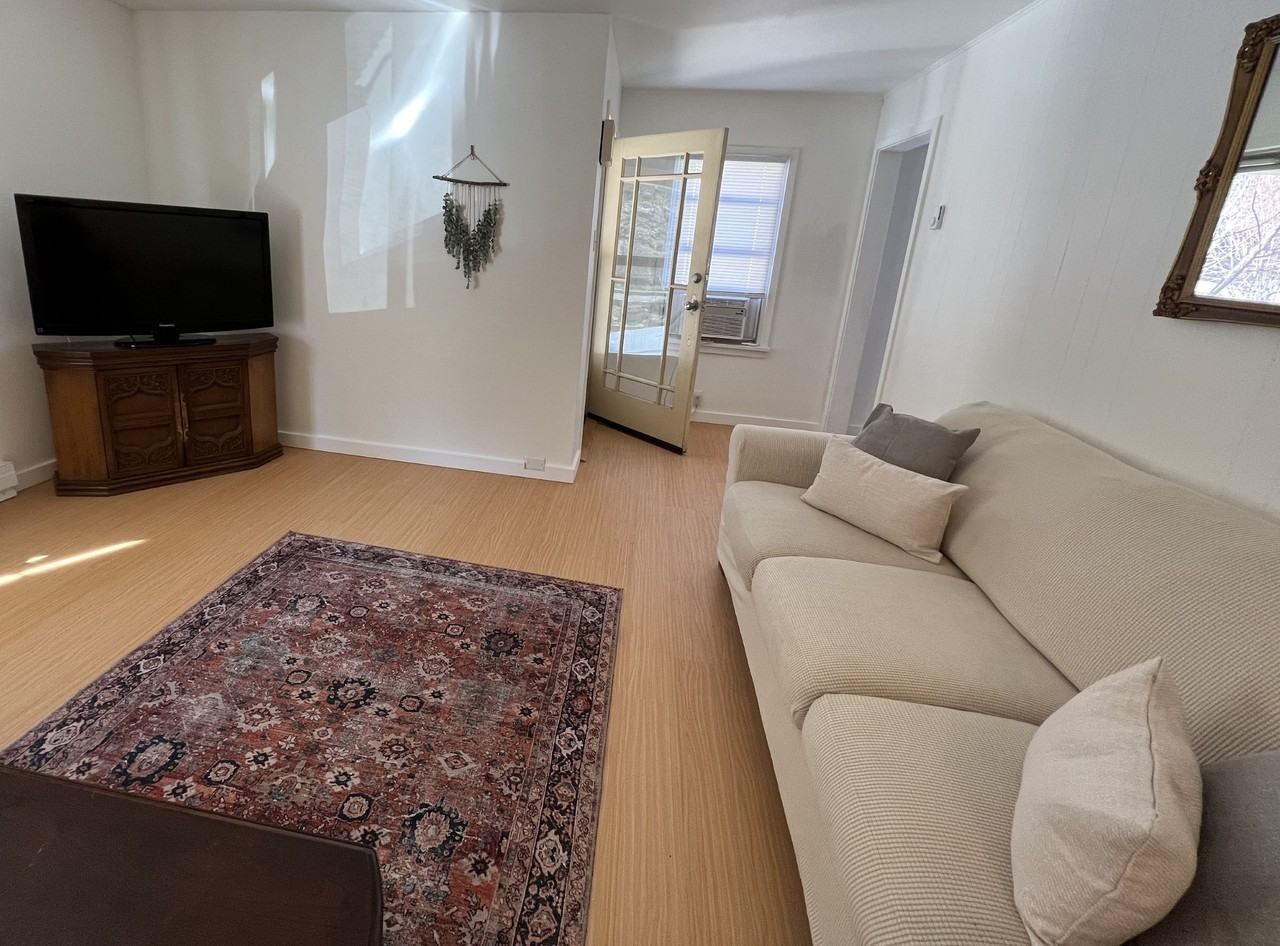 5418 Shasta Ave - Photo 2 of 9