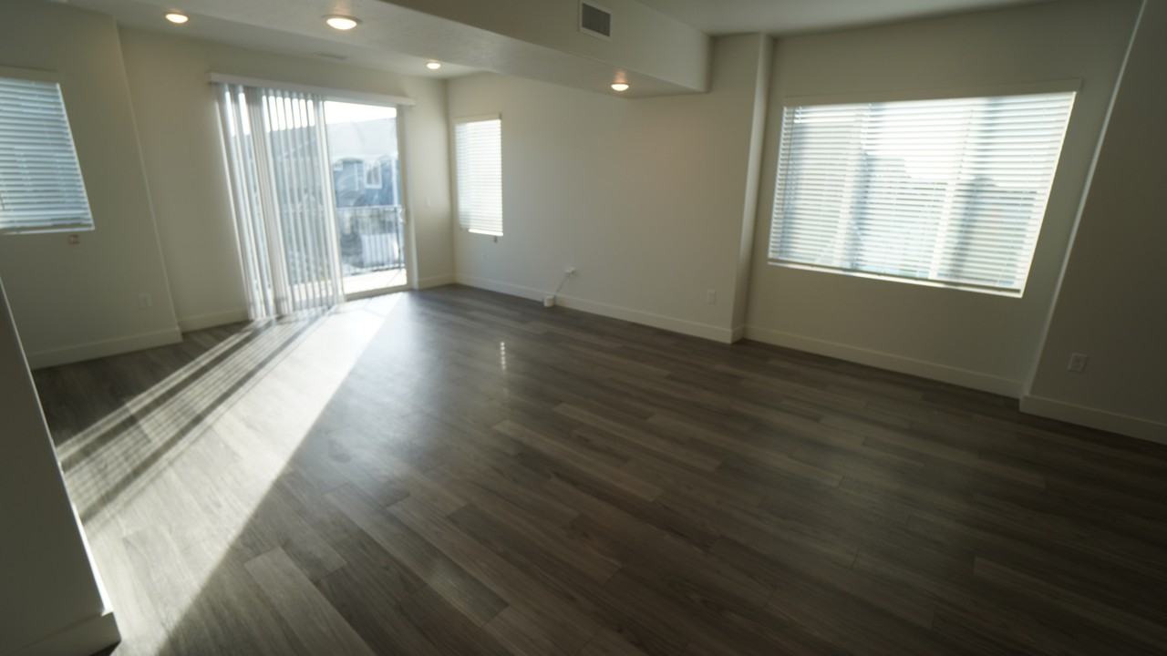 2369 W Jenna - Photo 5 of 26