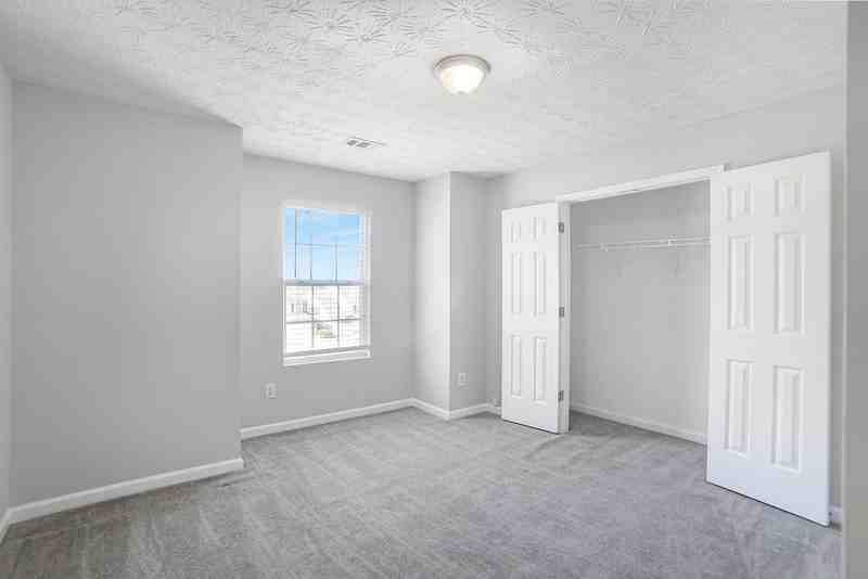 820 Carlton Pointe Pl - Photo 7 of 20