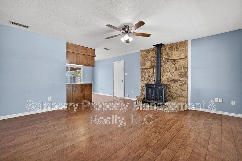 1113 Gifford Dr - Photo 7 of 37