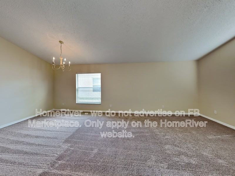 1075 Bluegrass Dr - Photo 2 of 28