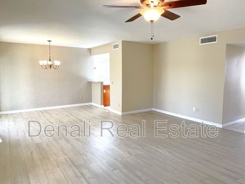 25835 S Greencastle Dr - Photo 4 of 33