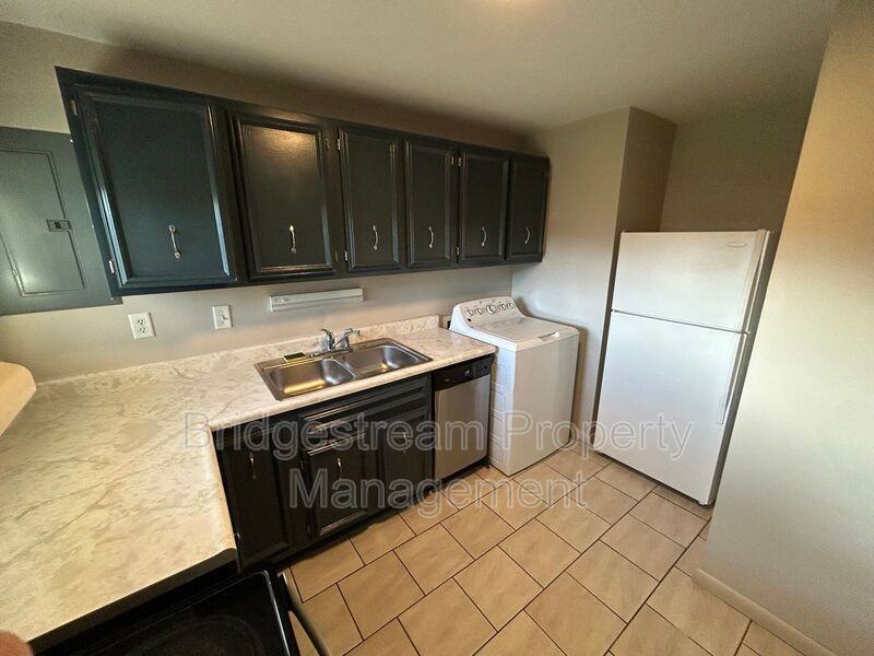 4606 Knobhill Dr - Photo 6 of 18