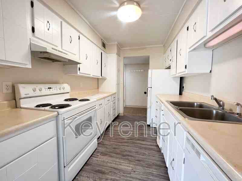 530 Berlin Dr #184 - Photo 4 of 17