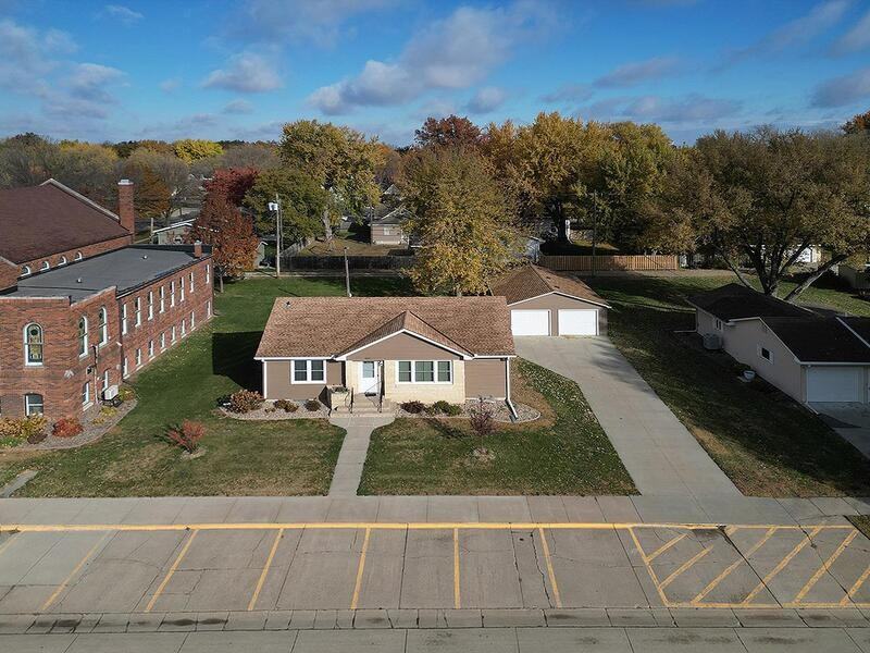 405 E 5th St - Photo 2 of 49