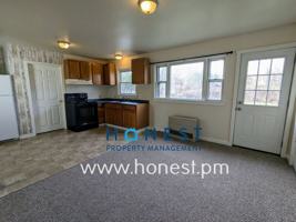 featured image of 95 Main St #3