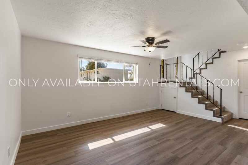 169 Starcrest Dr - Photo 2 of 26