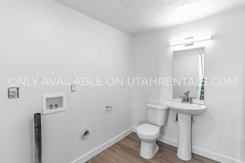 169 Starcrest Dr - Photo 7 of 26