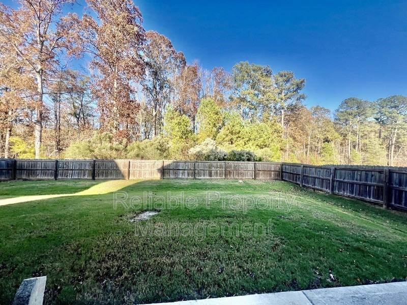 427 N Great White Way - Photo 3 of 27