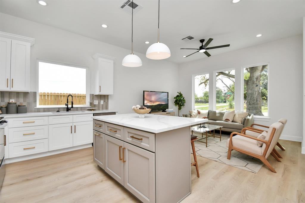 Corinth  Duplex - Photo 7 of 10