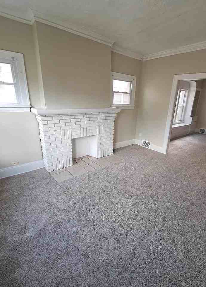 3438 E 140 - Photo 2 of 6